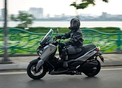 Yamaha XMAX 300 - Lựa chọn thực tế cho người sống xa trung tâm
