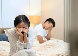 Chồng thản nhiên ngoại tình với bồ trên ô tô mua bằng tiền mượn bố mẹ vợ