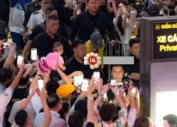 Chuyện khó tin về em 1 tuổi có kinh nghiệm đu idol 2 năm, nổi tiếng vì bức ảnh đón G-Dragon