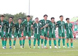 Công Phượng bỏ qua cơ hội giành Vua phá lưới, nhường đàn em sút quả penalty ấn định mùa giải