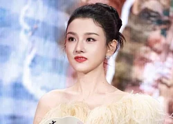 Đệ nhất mỹ nhân cổ trang 2025: Từng đường nét đều quá hoàn mỹ, khuynh quốc khuynh thành chỉ đến thế