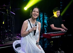 Diva Hồng Nhung nghẹn ngào kể về người đàn ông quan trọng nhất cuộc đời