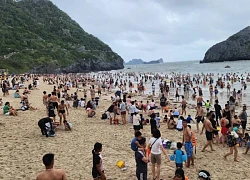 Đông đảo khách du lịch về Cát Bà ngày cuối tuần