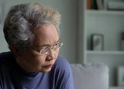 Lên thành phố chữa bệnh nên phải ở nhờ nhà con gái, tôi không ngờ con rể lại có những biểu hiện khiến tôi muốn dọn lên ở hẳn