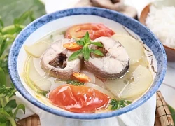 Nấu canh cá nên dùng nước sôi hay nước lạnh?