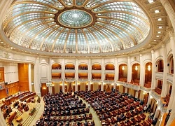 Romania thành lập liên minh cầm quyền mới
