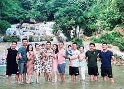 Tắm thác 'giải nhiệt' mùa hè