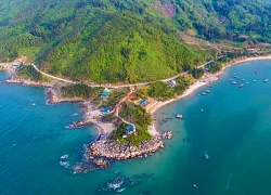 Thiên Cầm sôi động khách du lịch, nhà hàng địa phương 'trúng lớn'