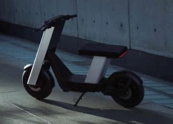 Xe máy điện 'lai' xe đạp có giá hơn 90 triệu đồng