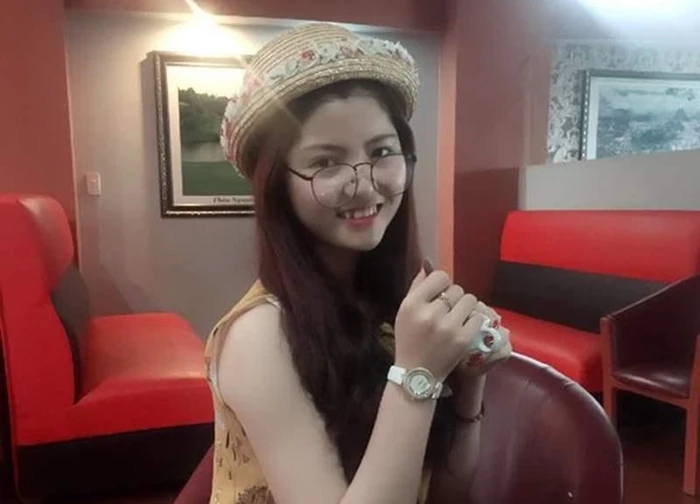 Chu Thanh Huyền lộ cằm bầm tím trên livestream, netizen tiếc thay nhan sắc thời chưa "dao kéo"