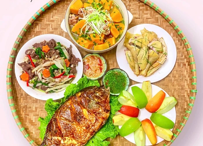 Cứ theo thực đơn này là cả tuần không phải đầu bếp cũng có bữa cơm 'ngon lành cành đào'