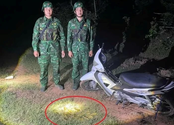 Điều tra vụ 18kg vàng vô chủ bỏ tại khu vực biên giới