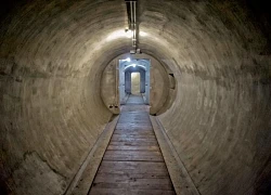 Hé lộ cuộc đấu công nghệ giữa bom xuyên phá tối tân Mỹ và bê tông cốt sợi Iran