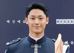 Lee Do Hyun tái xuất màn ảnh với dự án của 'Chị em nhà Hong'