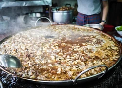 Nhà hàng "50 năm không rửa nồi", bí quyết kinh dị làm nên thương hiệu triệu đô!