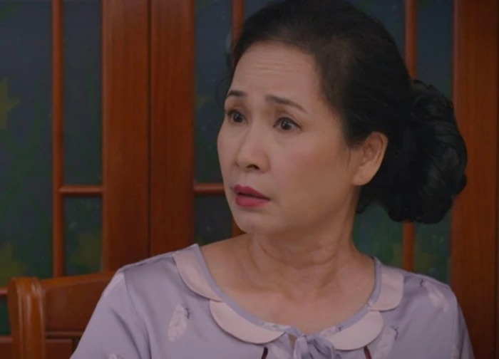 Ở tuổi 55, có người rủ tôi về sống chung với mức lương hưu 11 triệu, tôi định đồng ý thì con gái út nói một câu như dao cắt