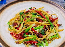 Rau này được coi là "vua tăng cường miễn dịch", có thể bổ sung 18 loại axit amin, xào hay kho đều hấp dẫn, tốn cơm