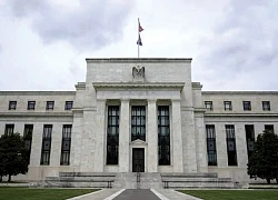 Tổng thống Donald Trump hối thúc Fed nên giảm mạnh lãi suất