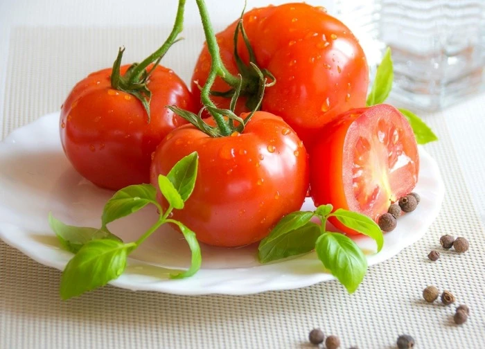 4 nhóm người nên hạn chế ăn cà chua