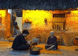 9X Thanh Hóa tái hiện mâm cơm xưa cùng bà ngoại, triệu người xúc động nhớ quê