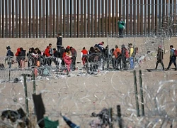 Chính sách cứng rắn của ông Trump khiến số vụ bắt giữ người vượt biên giảm kỷ lục