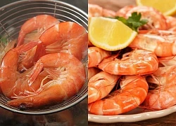 Để tôm luộc ngon như ngoài hàng, thả ngay quả này vào, con nào cũng thơm nức lên màu đỏ đẹp lại không tanh