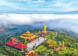 Điểm đến mùa hè gắn kết gia đình, trải nghiệm văn hóa tâm linh và thiên nhiên
