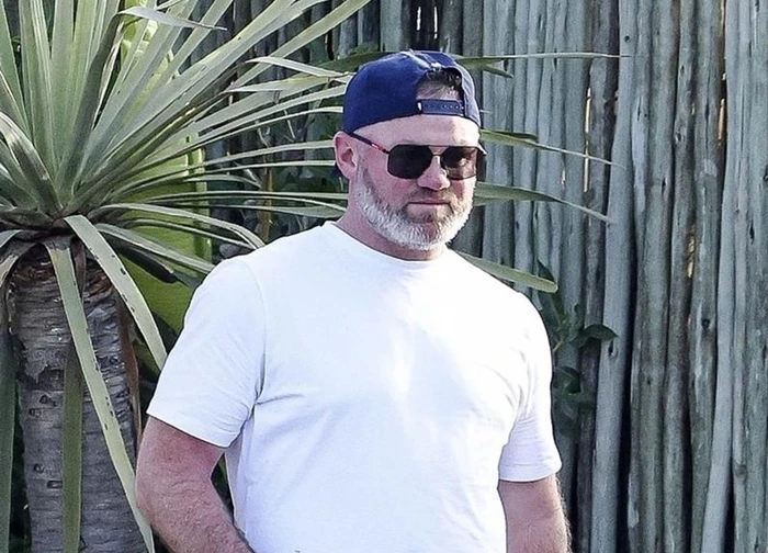 Huyền thoại Wayne Rooney... 'ăn bám' vợ