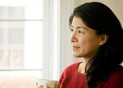 Mẹ ruột bệnh nặng, tôi bỏ về chăm sóc: Chồng đòi ly hôn, bố mẹ chồng dọa bệnh nhập viện