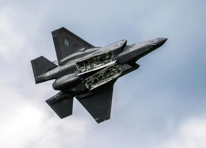 Na Uy điều tiêm kích F-35 bảo vệ "cửa ngõ viện trợ" cho Ukraine