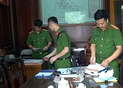 Thu giữ nhiều tài liệu ở trang trại của trùm giang hồ Vi 'ngộ'