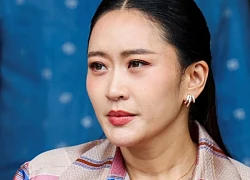 Thủ tướng Thái Lan bị đình chỉ chức vụ