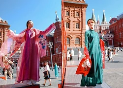 Áo dài của Vũ Việt Hà tỏa sáng trên Quảng trường Đỏ