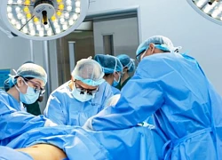 Bé gái 12 tuổi đi cấp cứu lúc nửa đêm vì tình trạng "hiểm" ở vùng kín