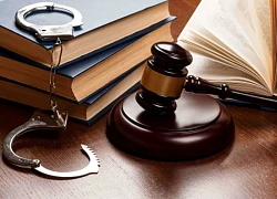 Bị phạt 21 năm tù, người phụ nữ ở Hà Nội bỏ trốn