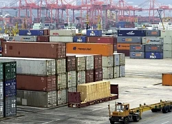 Kinh tế thế giới năm 2025: Thách thức kép kéo chậm đà tăng trưởng