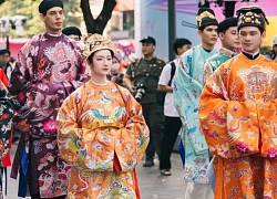 Nghề tay trái của họa sĩ phảng phất thần thái Nam Phương Hoàng hậu