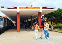 Nhà ga đường sắt gần 100 tuổi độc nhất vô nhị ở Việt Nam
