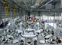 Nhà máy ô tô Trung Quốc chỉ mất 60 giây để sản xuất một chiếc xe