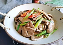 Thứ này chỉ khoảng 60.000đ/kg, dinh dưỡng gấp 10 lần thịt lợn, tiếc là nhiều người không hiểu, đem xào cực ngon