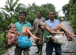Tin đồn vỡ đập thủy điện: Bế mẹ già lên núi, chạy tìm con trai mù lòa