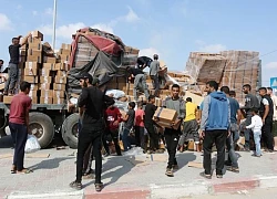 Xung đột Hamas-Israel: Các đoàn xe viện trợ bắt đầu di chuyển vào Gaza