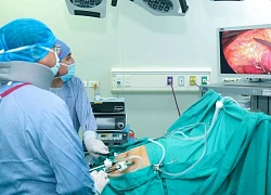 Nuốt nghẹn khi ăn, người đàn ông bất ngờ phát hiện cùng lúc 2 loại ung thư