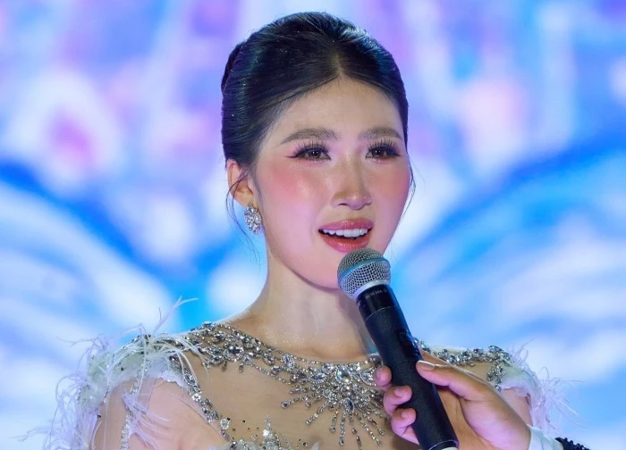 'Đứng hình' với những màn ứng xử của thí sinh thi hoa hậu