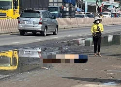 Người phụ nữ bò trên dây điện hạ thế rồi rơi xuống đất ở TPHCM