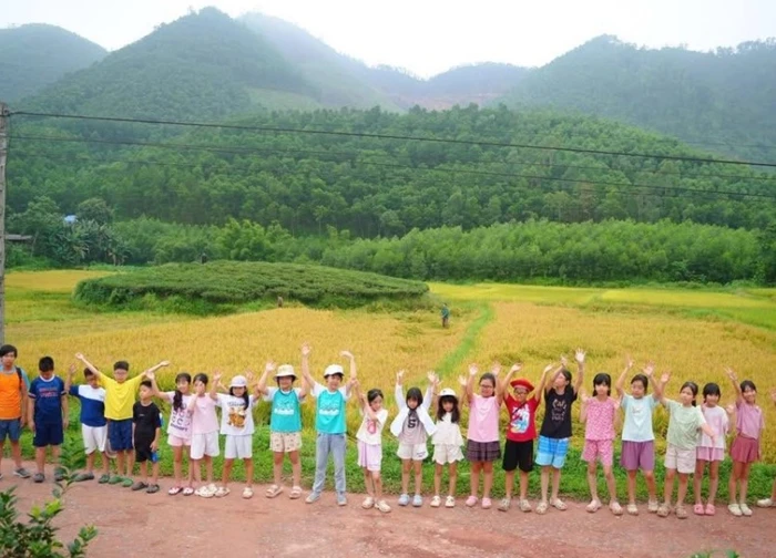 Toàn cảnh ồn ào trại hè Làng Háo Hức: 3 lần lên tiếng vẫn không khiến phụ huynh nguôi giận