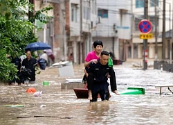 Trung Quốc kích hoạt phản ứng khẩn cấp đối phó với lũ lụt tại 5 tỉnh