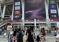 Trước giờ G concert BLACKPINK: Giao thông tắc nghẽn, hàng chục nghìn fan đội nắng chờ nhóm nữ toàn cầu tái xuất