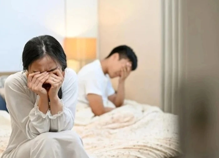 Giận chồng bỏ đi, người phụ nữ bị xâm hại tập thể rồi bị đẩy xuống đường ray mất một chân