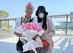 Diễn viên Lý Long Cơ bật khóc nức nở khi đón bạn gái kém 37 tuổi ra tù